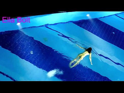 ❤️ Ich kann nicht aufhören zuzusehen, junge Blondine beim Nacktschwimmen im Pool des ELLA BOLT Resorts erwischt ❤ Russian porn bei uns de.xxxpornolive.ru