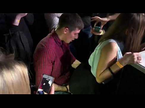❤️ Echter Sex in einem russischen Nachtclub. 18-jährige russische Mädchen in den Anus und Vagina gefickt in einem Nachtclub ❤ Russian porn bei uns de.xxxpornolive.ru